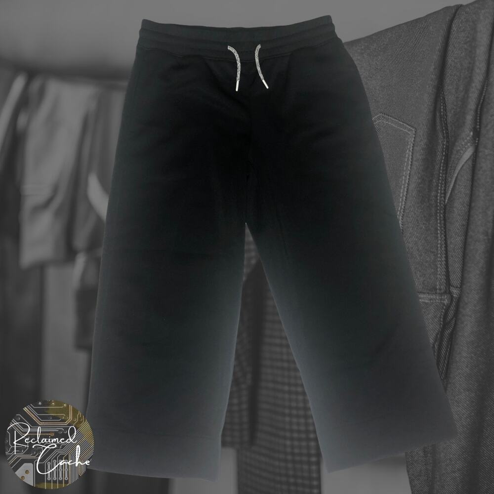 Chalmers Black Vada Crop Sweatpants - Size Small